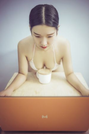 只摸1分钟也可以
